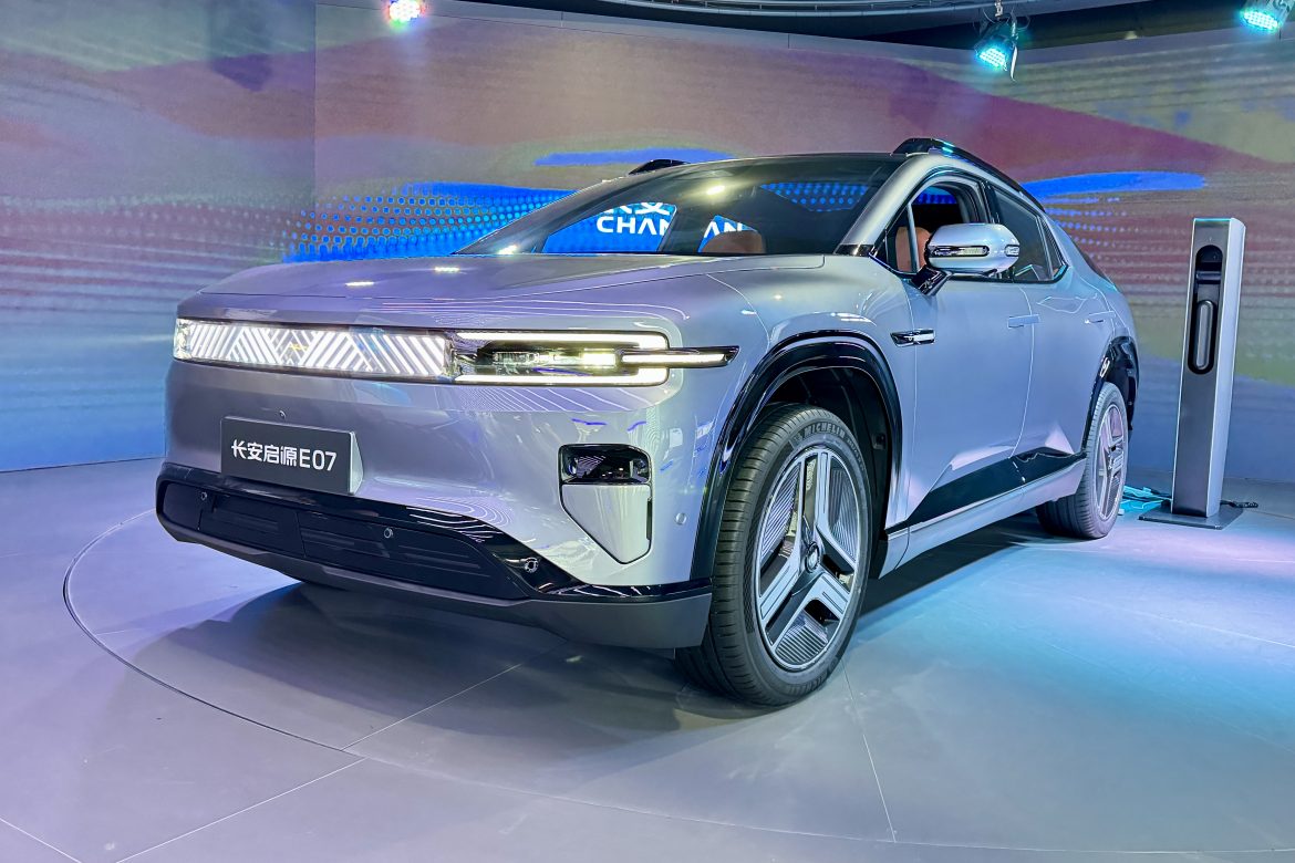 Changan Nevo E07