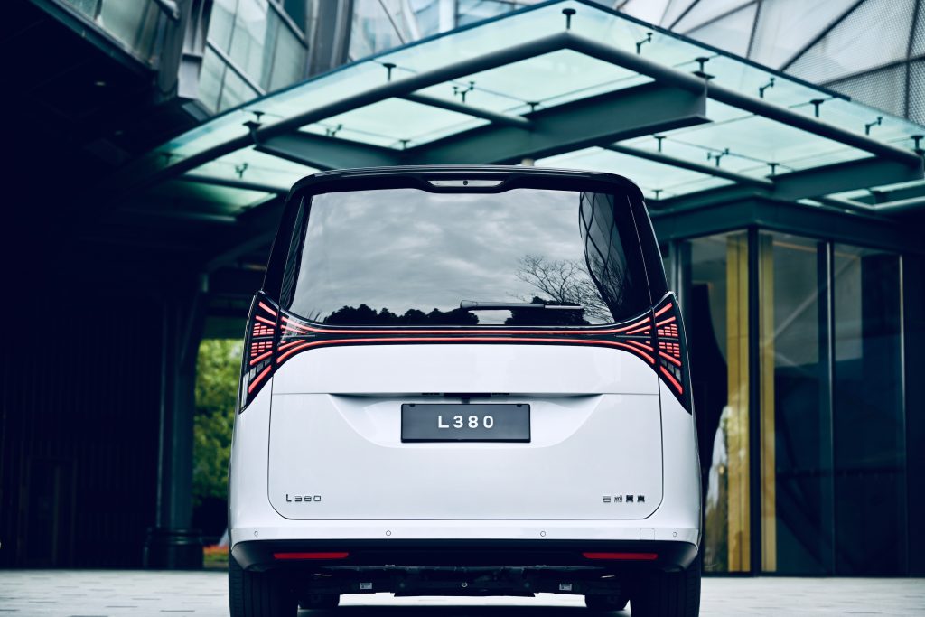 L380