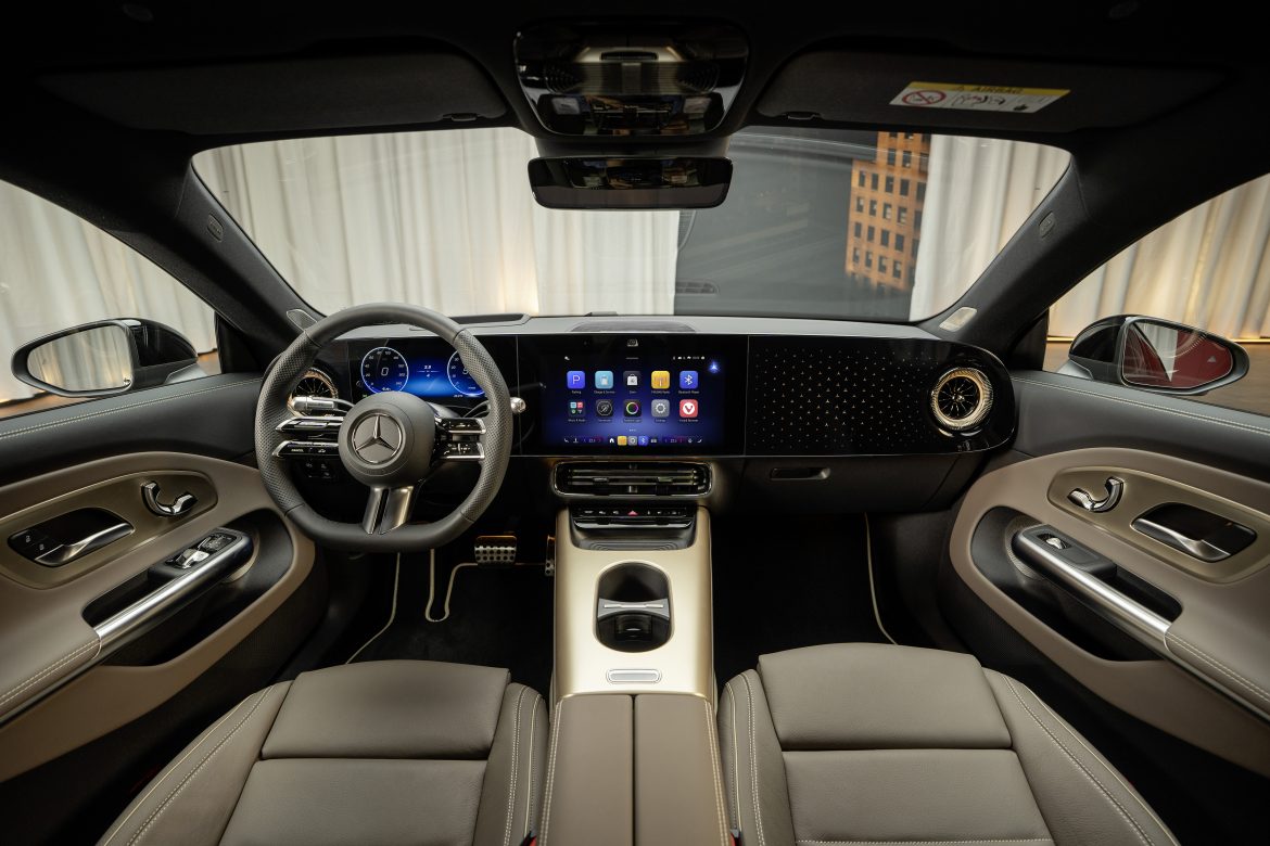 Mercedes-Benz CLA Mercedes-Benz CLA