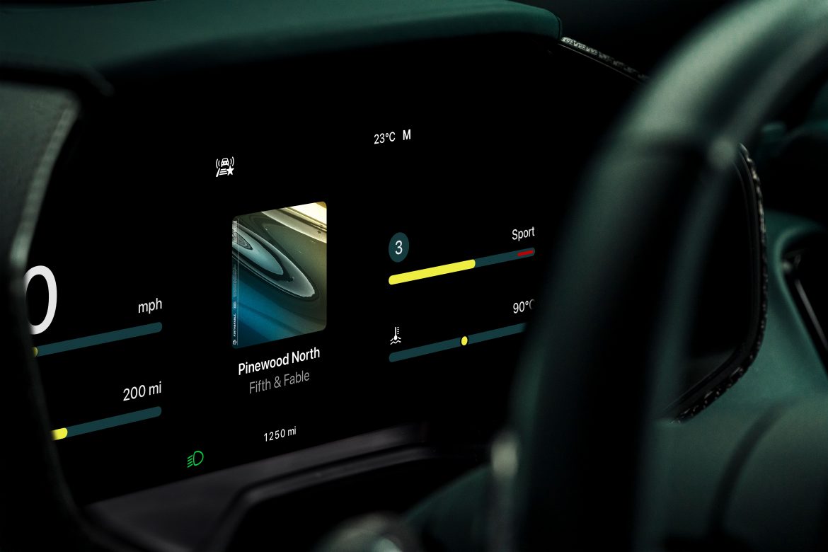 Apple CarPlay Ultra Rutamotor 12