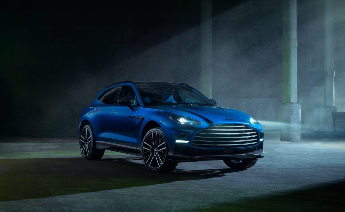 Aston Martin DBX707