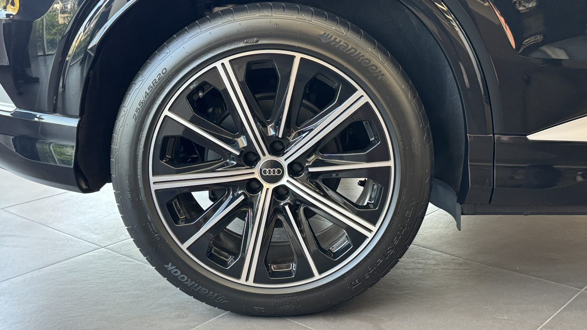 Audi Q4 Sportback e-tron Audi Q4 Sportback e-tron