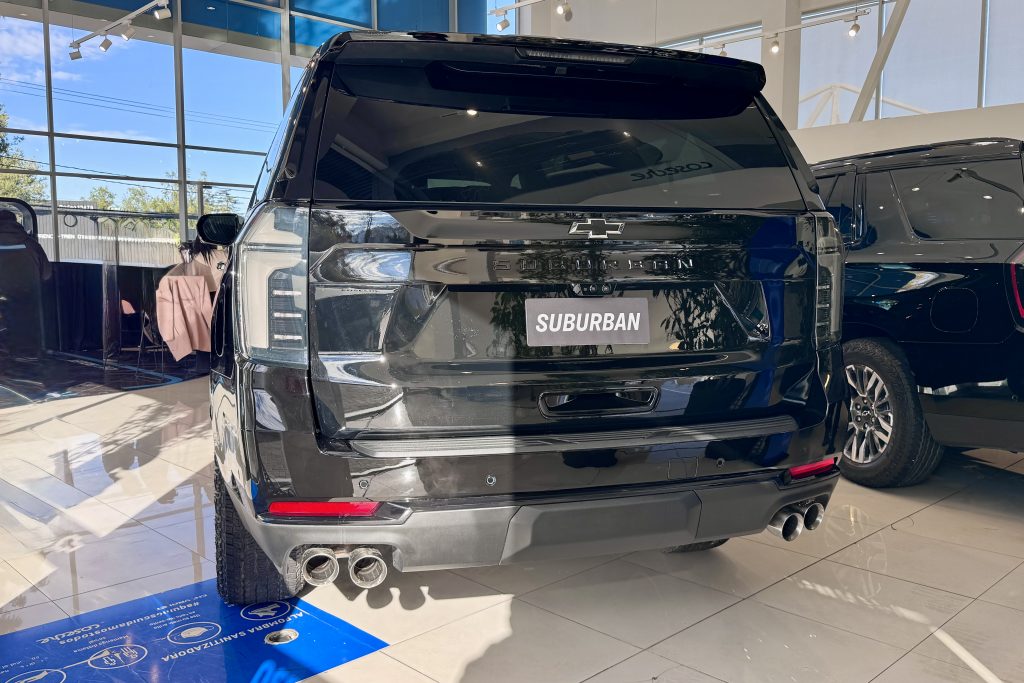 Suburban Tahoe