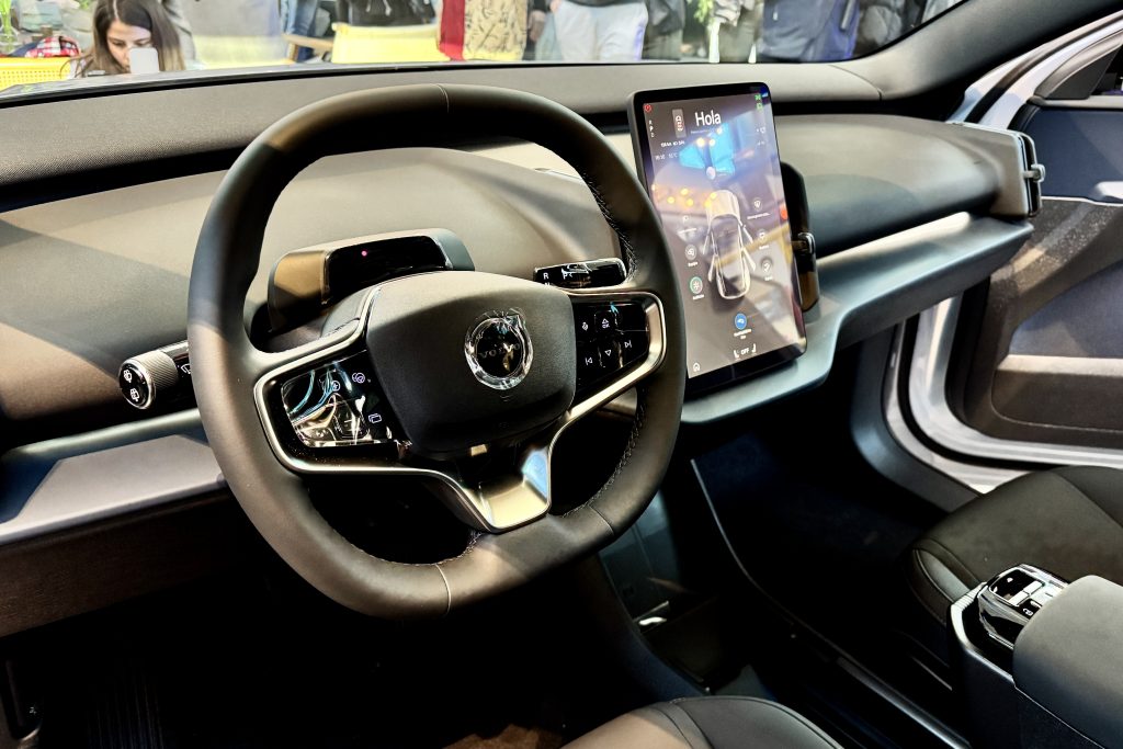 Volvo EX30 Cross Country: El EV m??s vendido del pa??s se refuerza