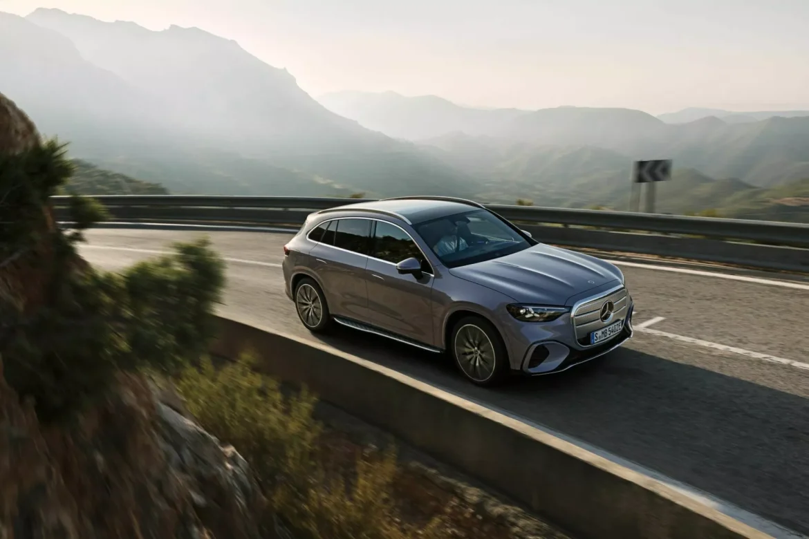 2026-Mercedes-Benz-GLC-with-EQ-Technology-04-2048×1366