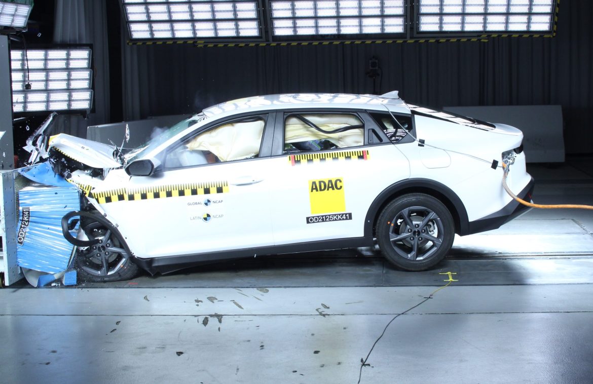 Kia K4 Latin NCAP