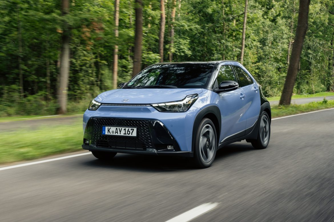 Aygo X Cross Hybrid