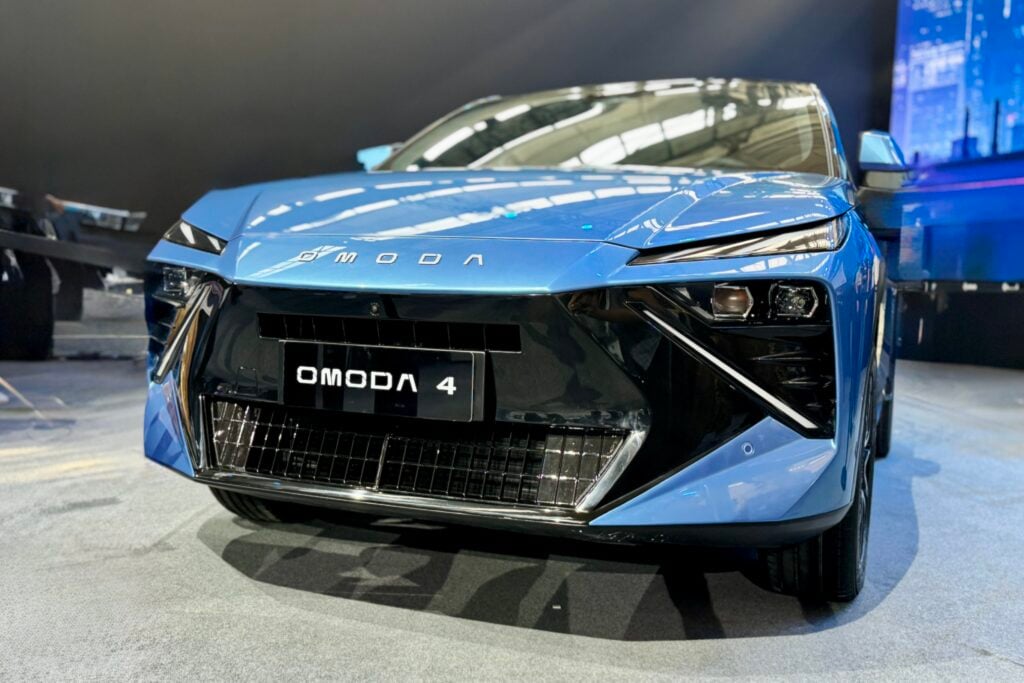 Omoda C4