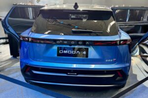Omoda C4