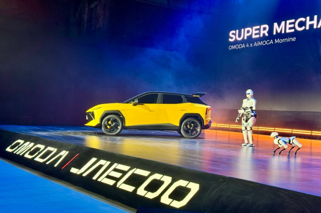 Omoda C4 SHS-H