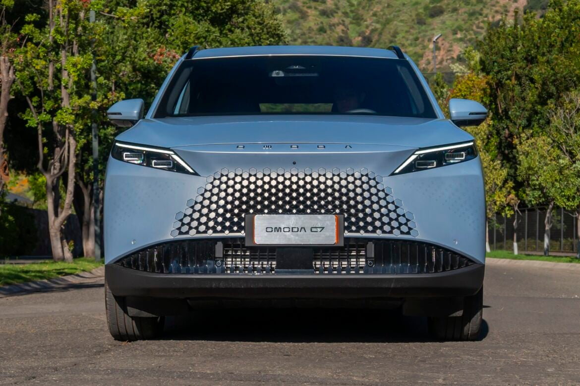 Omoda C7