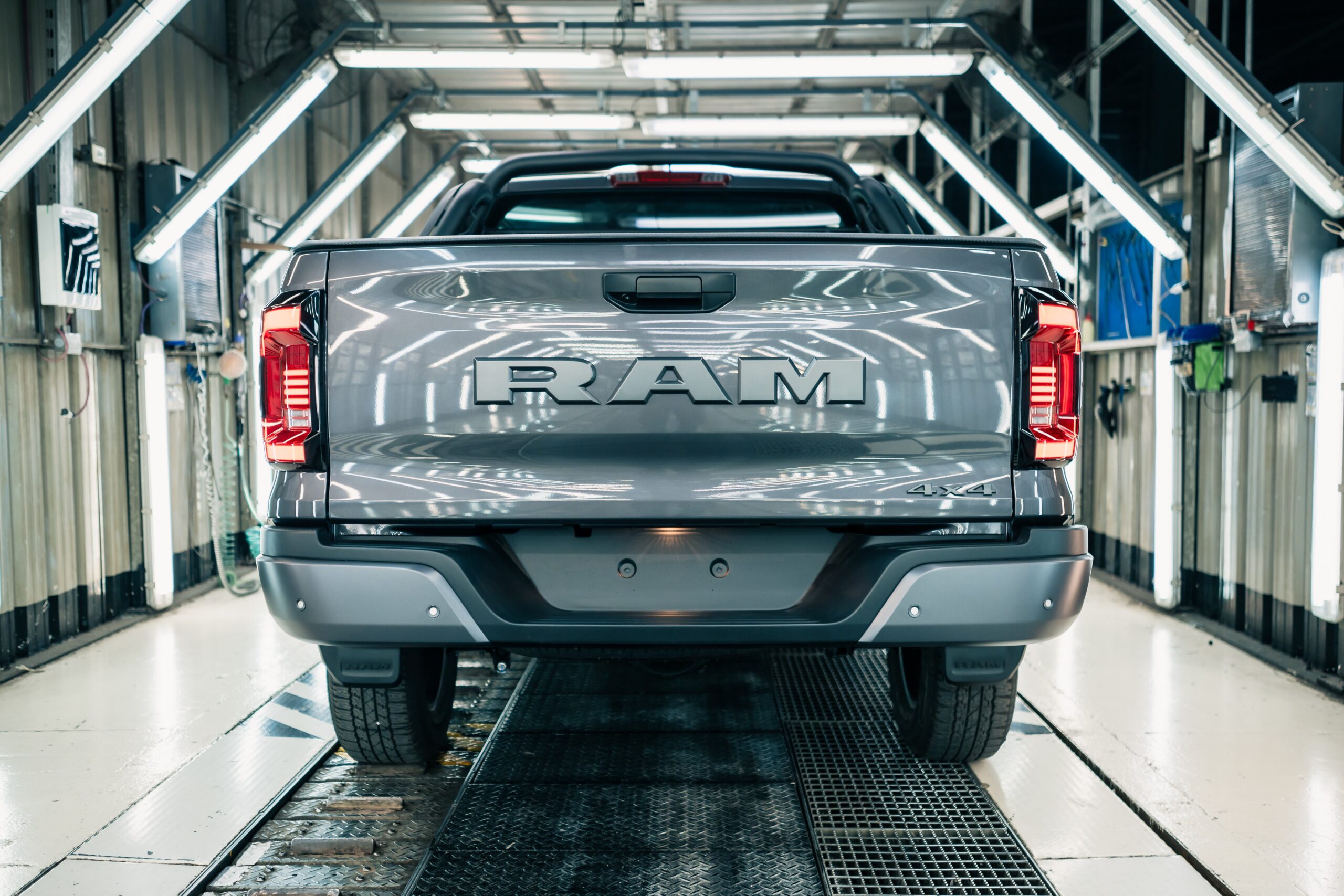 RAM Dakota