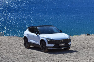 Volvo EX30 Cross Country