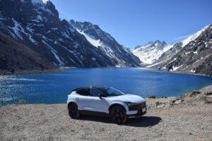 Volvo EX30 Cross Country