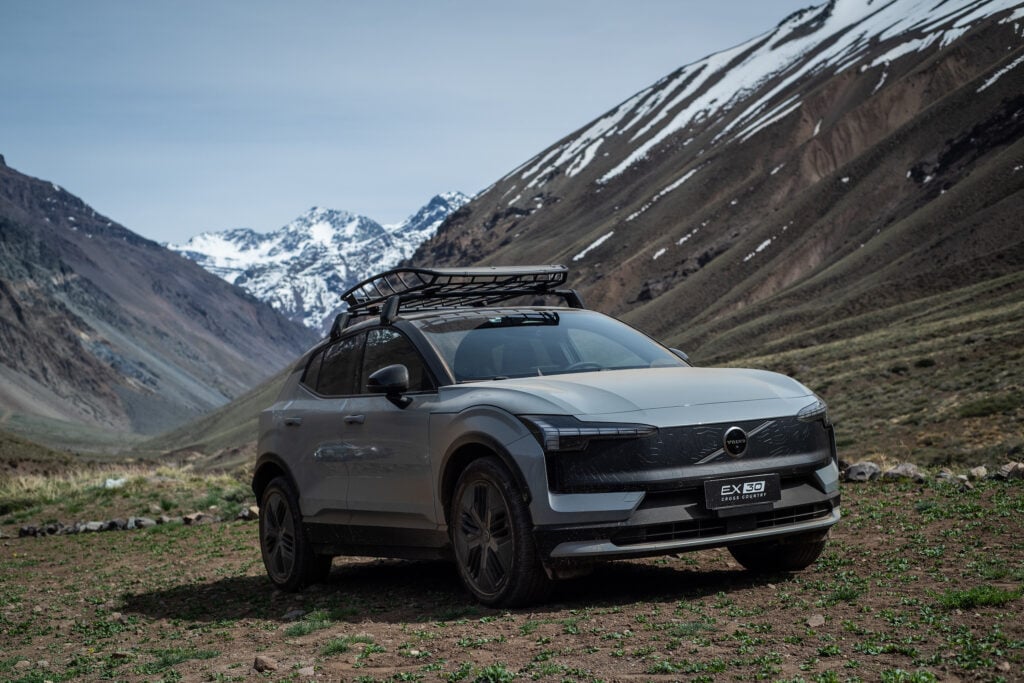 Volvo EX30 Cross Country