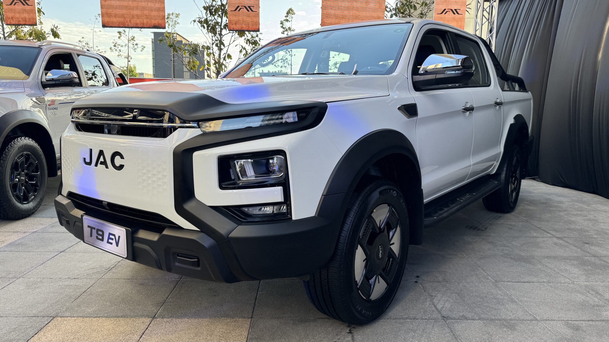 JAC T9 EV