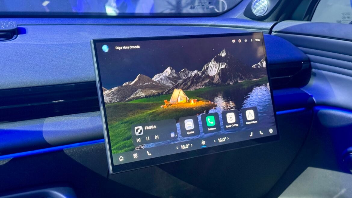 Omoda C7