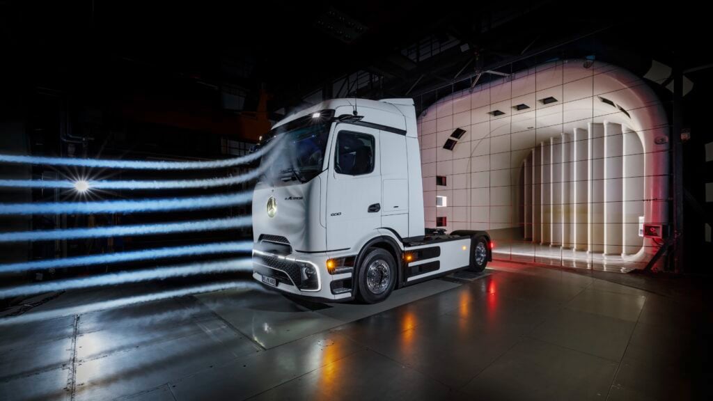 eActros 600