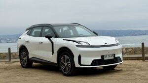 Lynk & Co 08