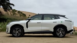 Lynk & Co 08