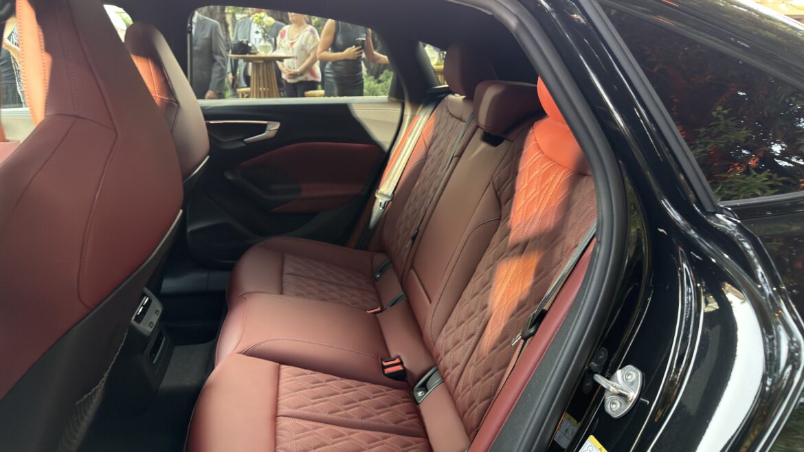 Audi A5.