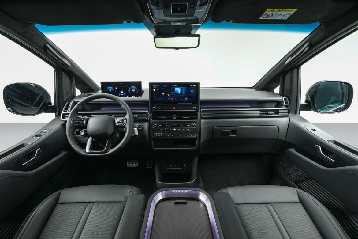 Hyundai Staria EV Rutamotor interior-01_jpg_bfc_off