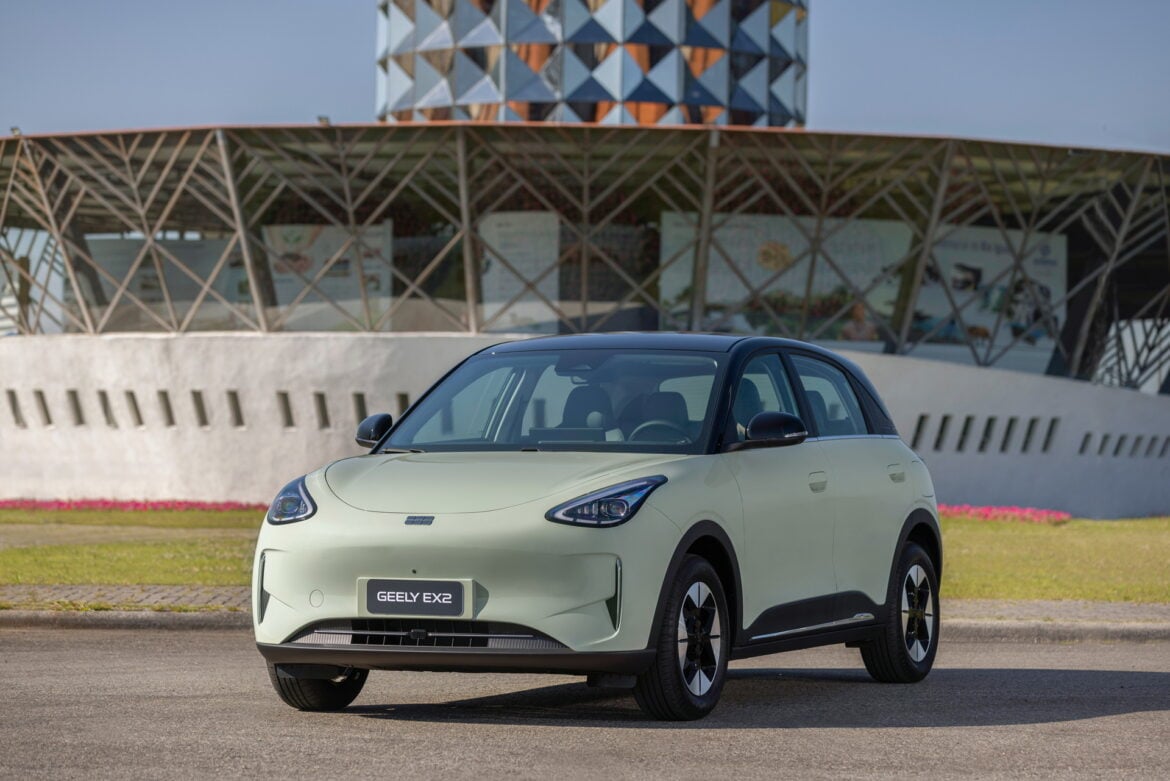 Geely EX2