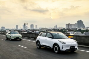 Geely EX2