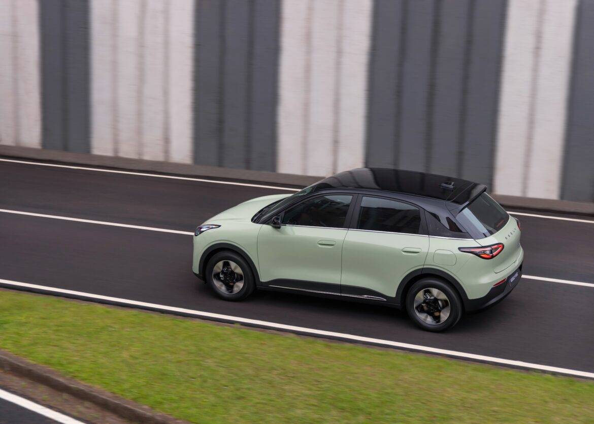 Geely EX2