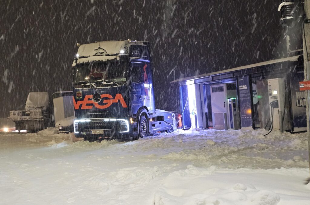 eActros 600