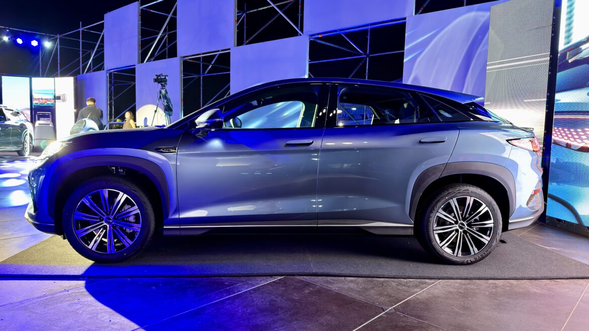 BYD Sealion 7
