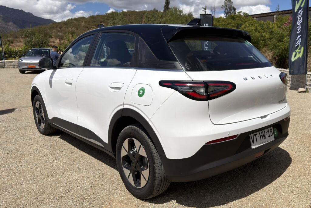 Geely EX2