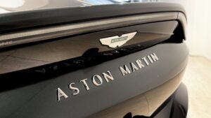 Aston Martin Vantage S