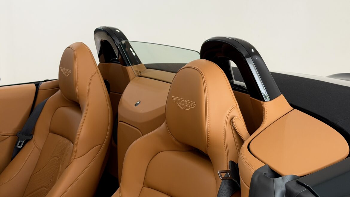 Aston Martin Roadster Aston Martin Roadster