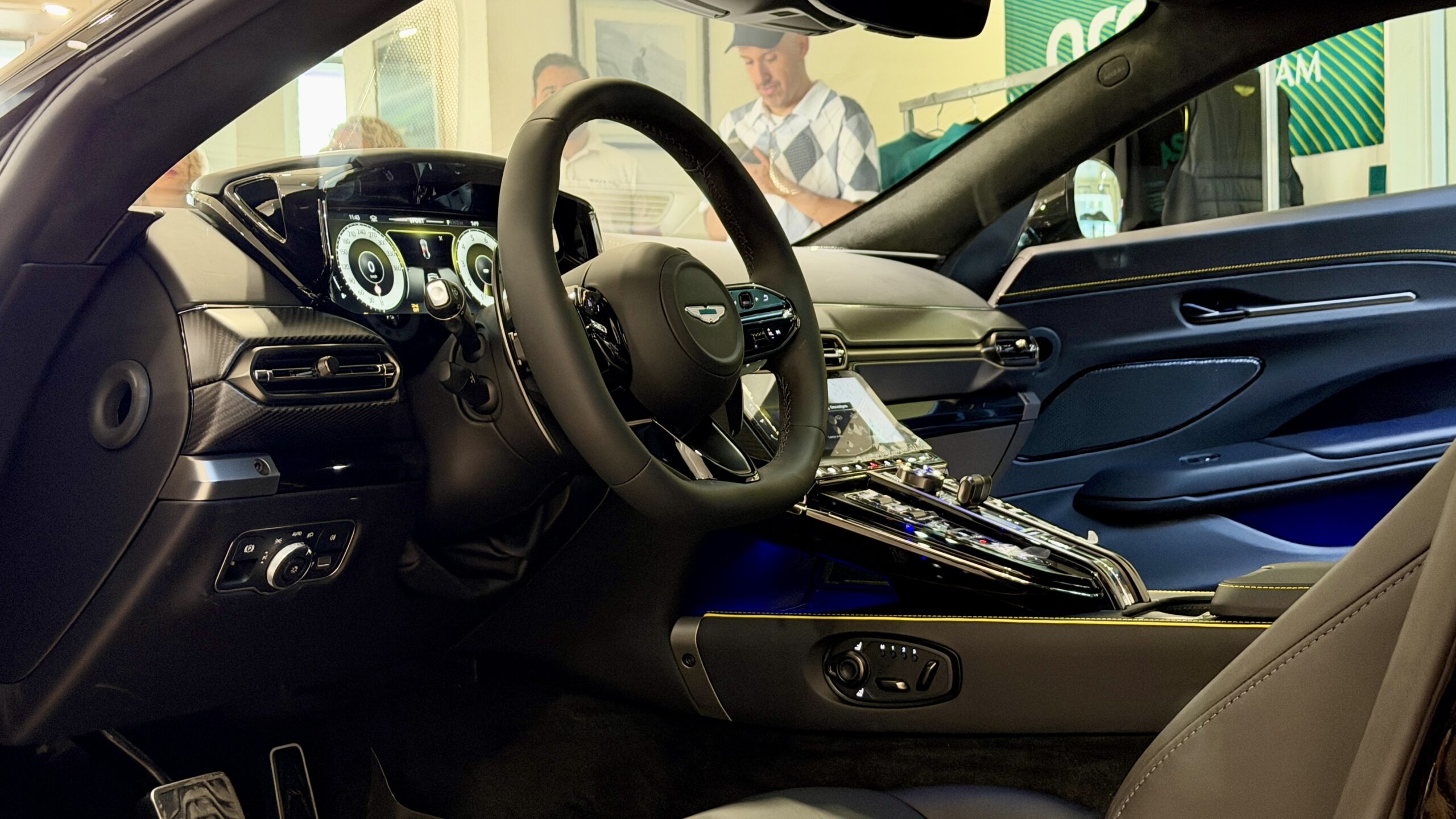 Aston Martin Vantage S