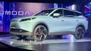 Omoda C7