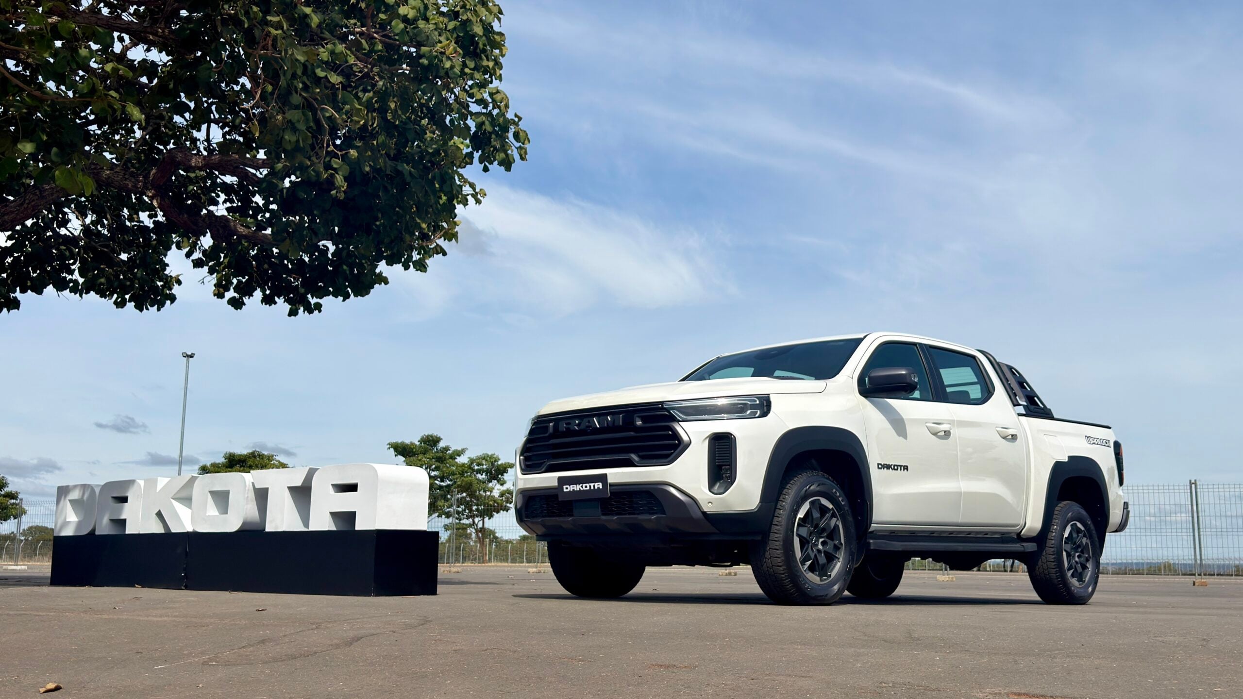 RAM Dakota