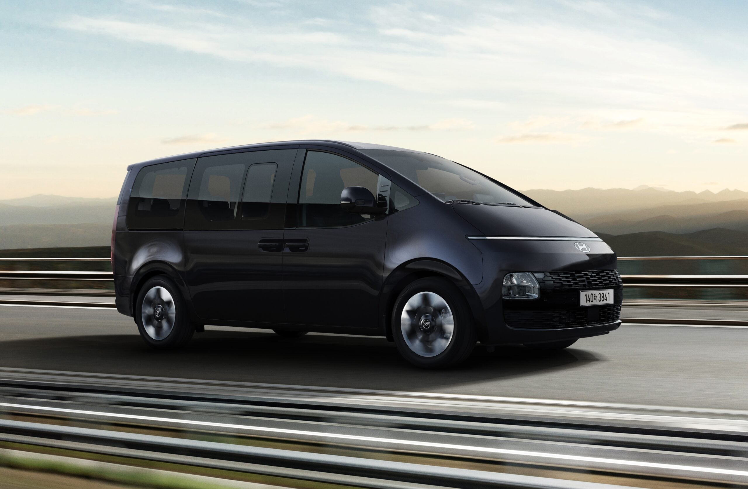 Hyundai Staria