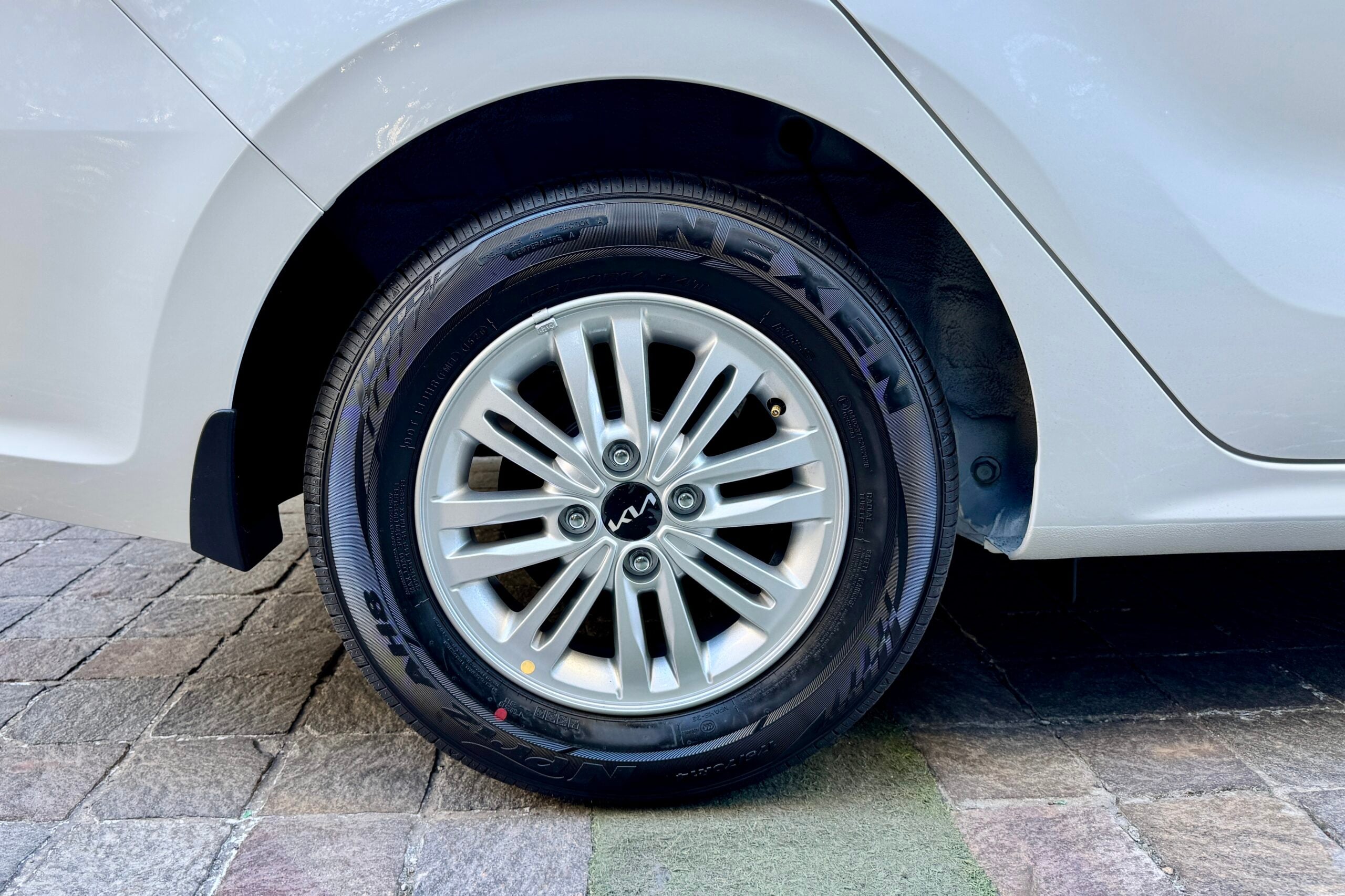 Kia Soluto Rutamotor 82