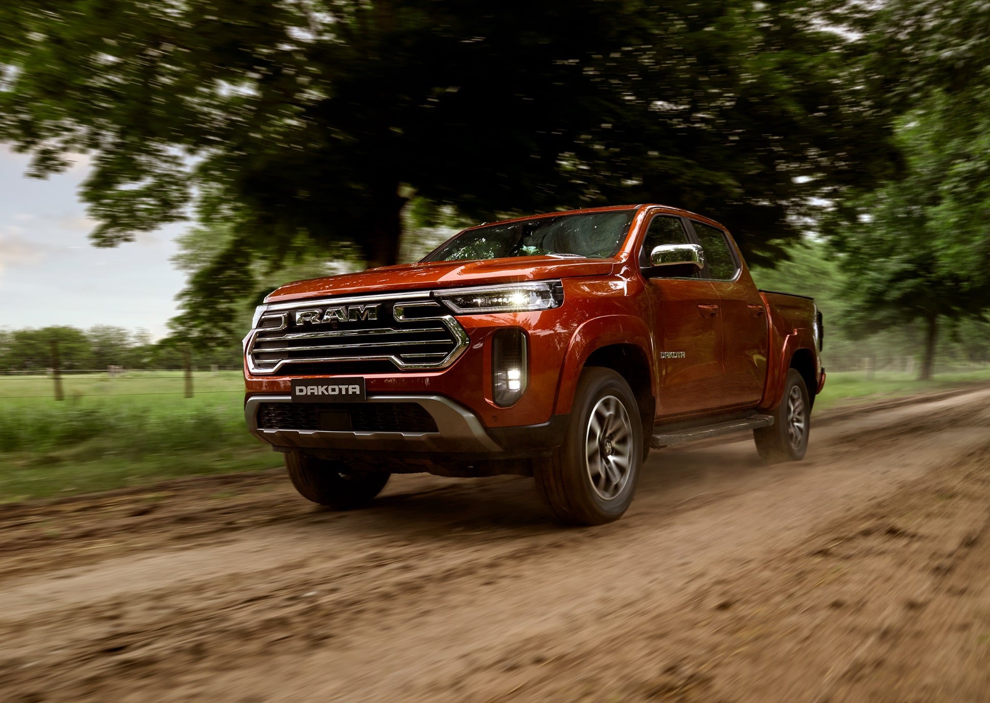 RAM Dakota