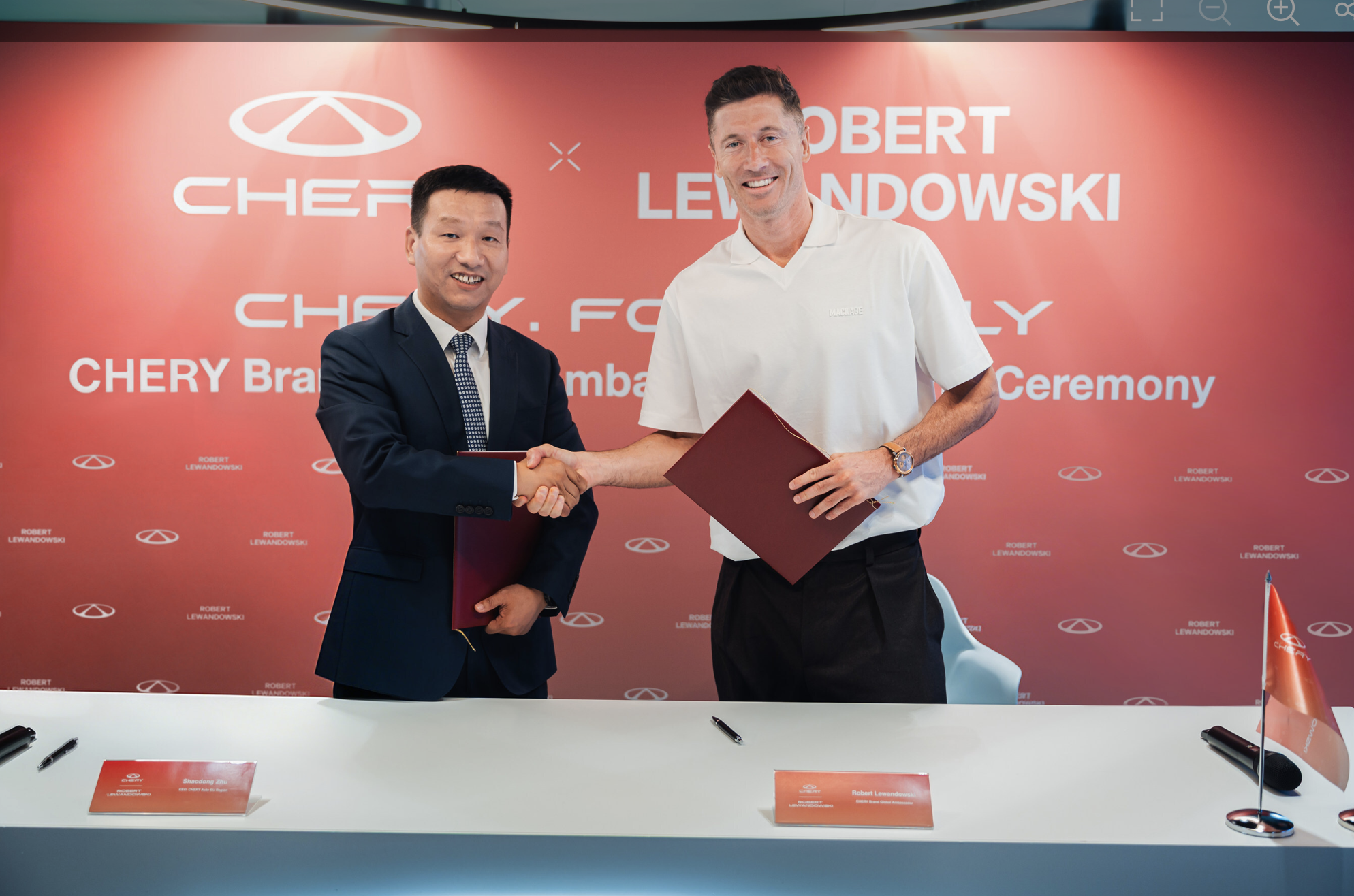 Robert Lewandowski Chery