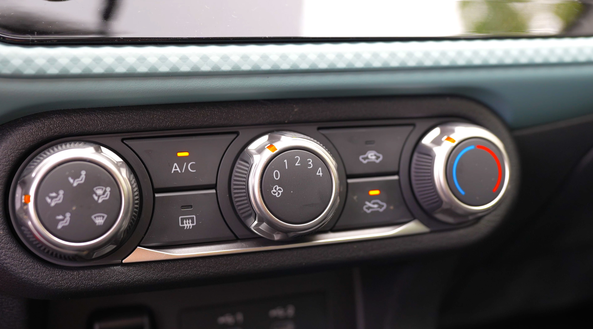 nissan-versa-rutamotor-2026-11