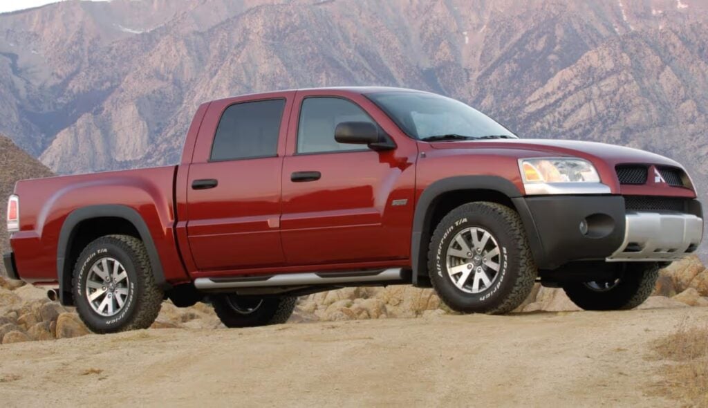 Mitsubishi Raider