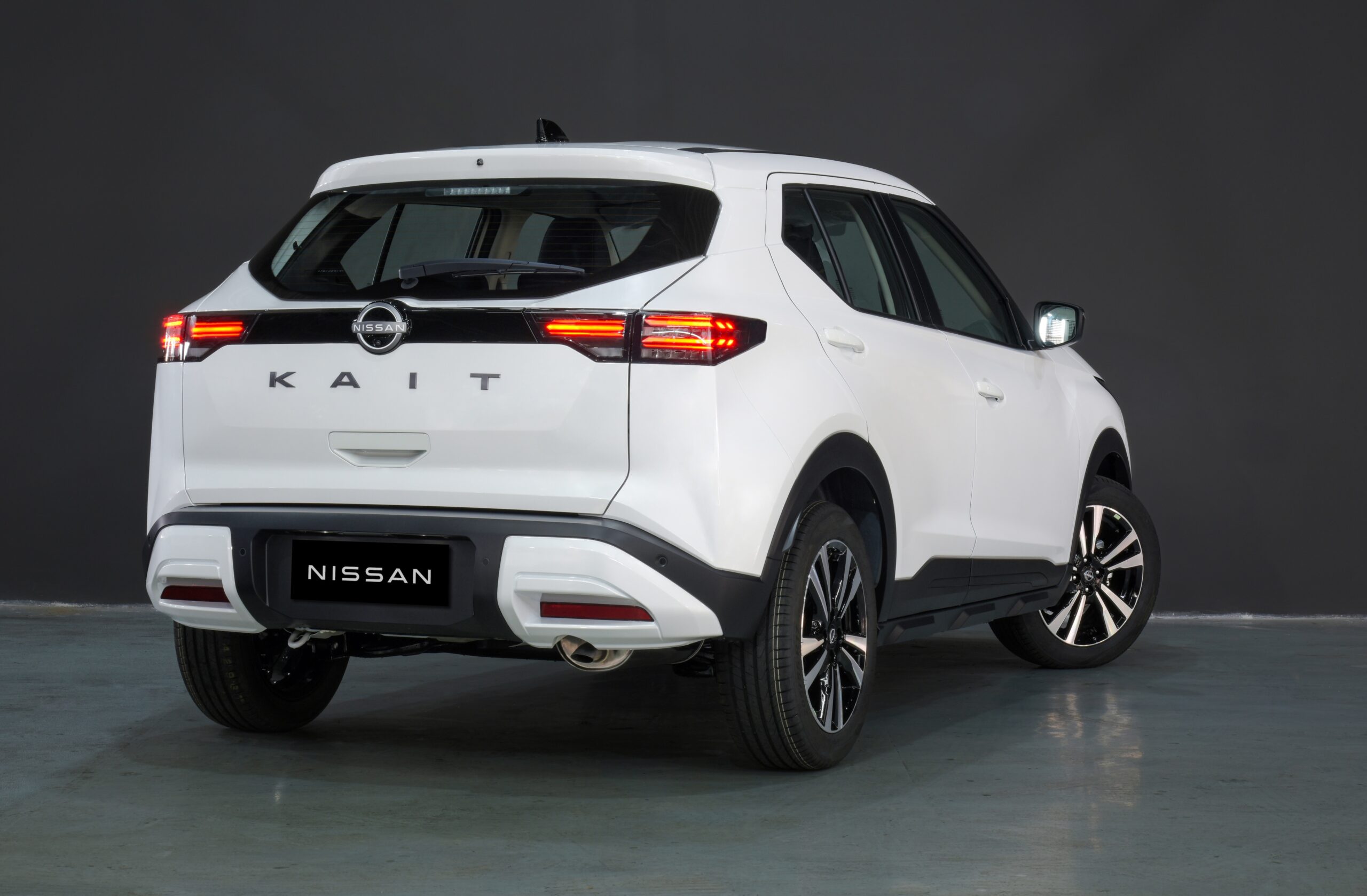 Nissan Kait Active – 3-4 Traseira