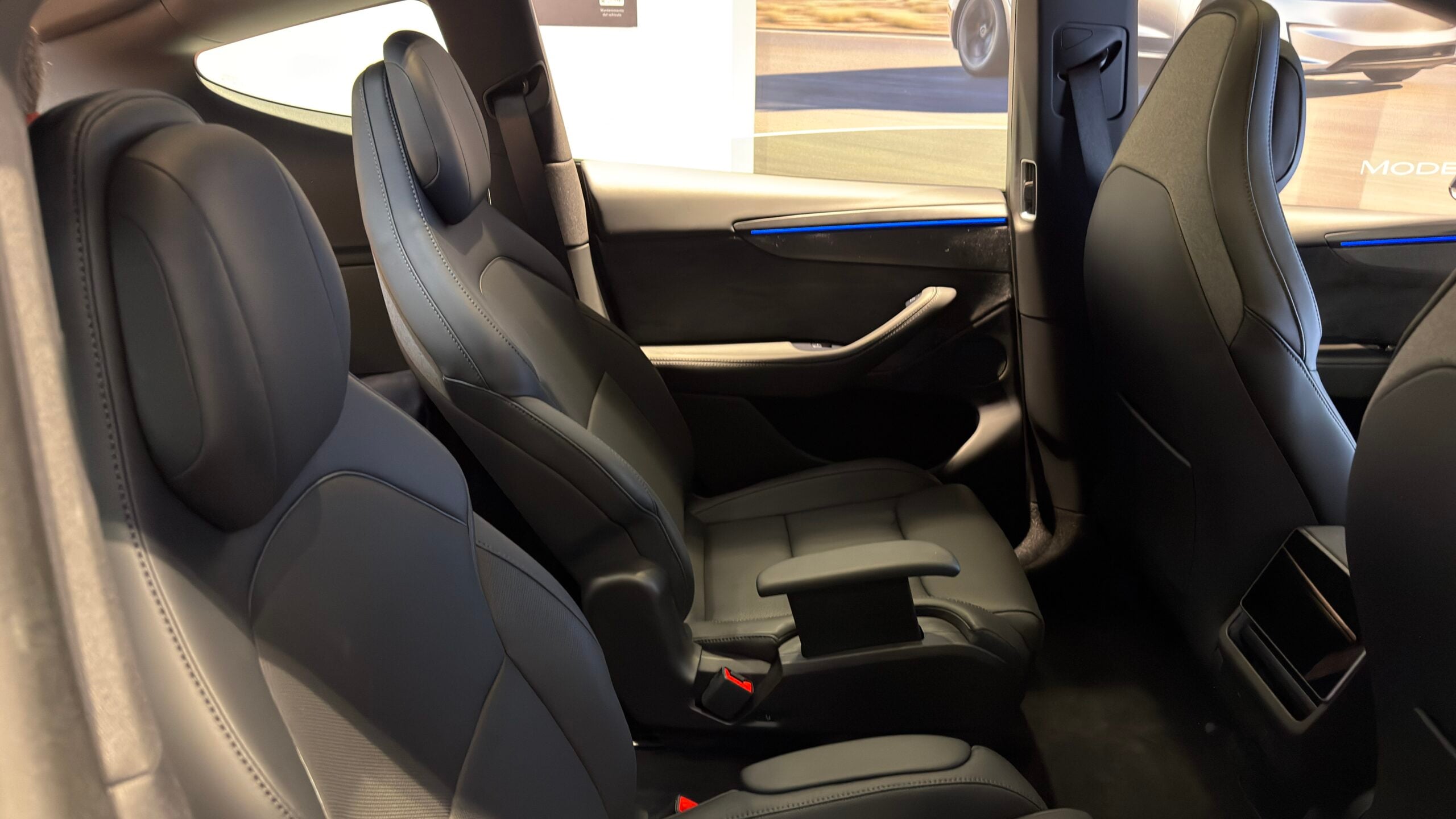 Model Y L Model Y L