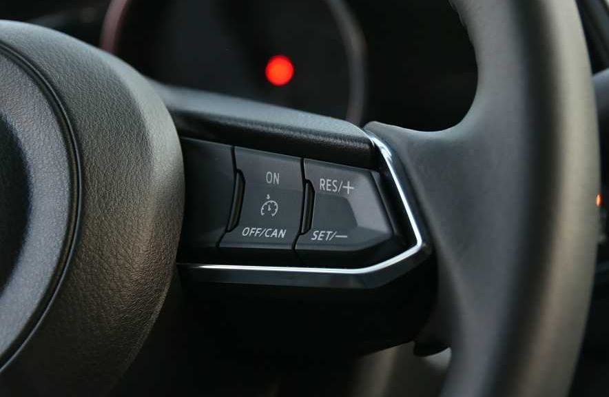 Cuándo se pusieron de moda las barras LED en los autos? - Rutamotor